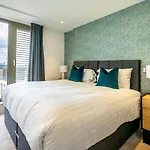 Heights @ Ryedale House 아파트 *