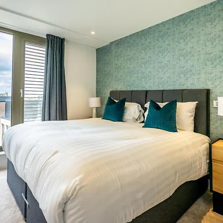 Heights @ Ryedale House شقة *