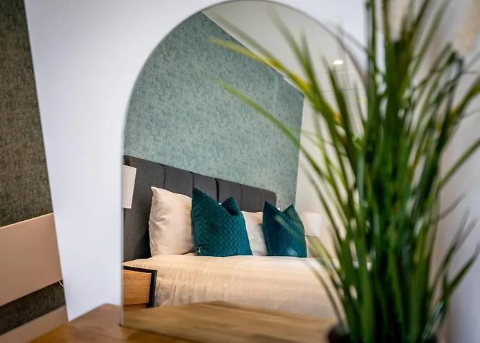 דירה Heights @ Ryedale House *