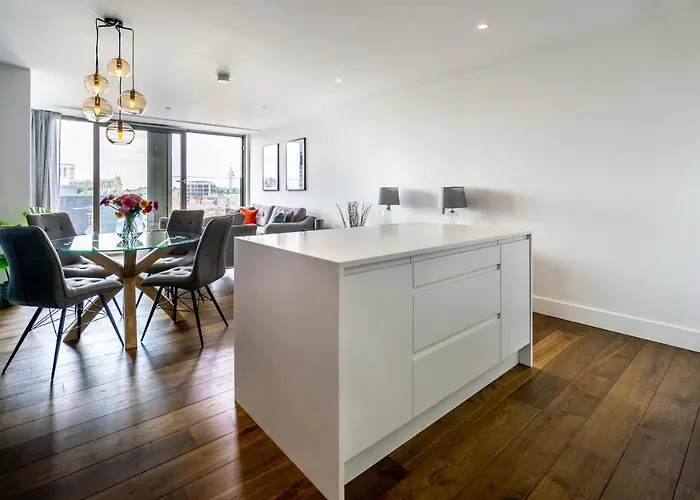 דירה Heights @ Ryedale House *