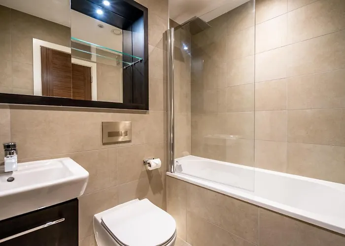 דירה Heights @ Ryedale House