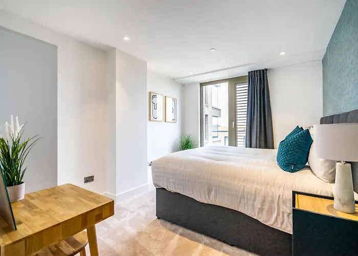 Heights @ Ryedale House דירה