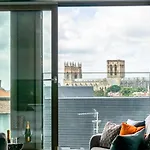 Heights @ Ryedale House Apartamento York