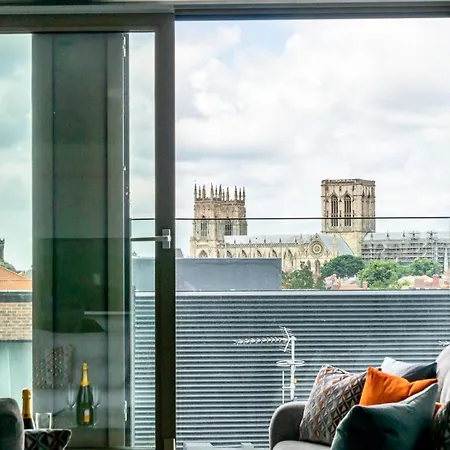Heights @ Ryedale House Апартаменты Йорк
