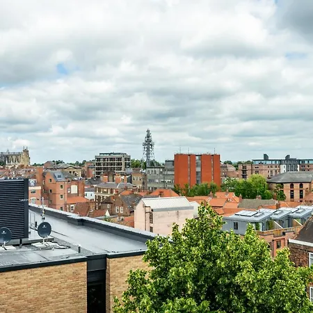 Heights @ Ryedale House * Йорк